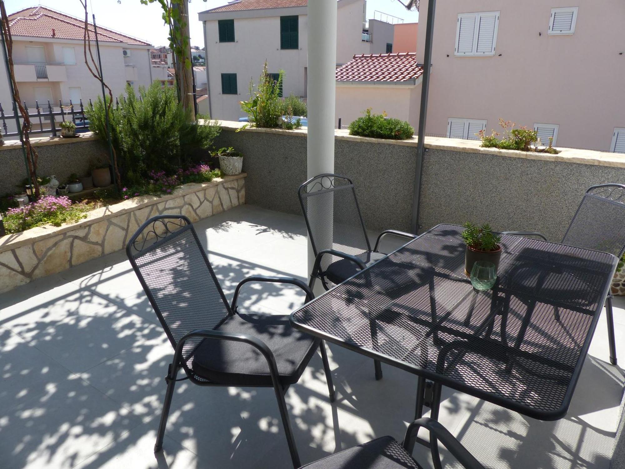 Apartments Marija Трогир Екстериор снимка